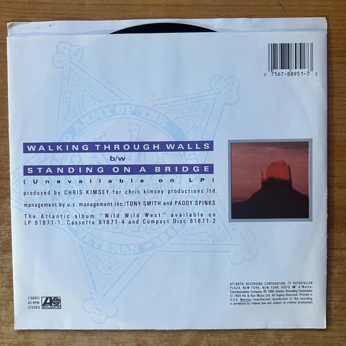 Escape Club - Walking Through Walls / 1. US-Press. 1989 - (M-/M-)