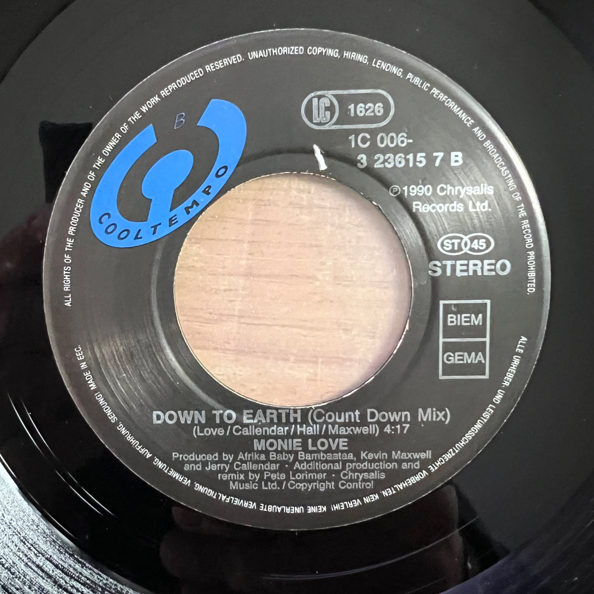 Monie Love - Down To Earth / 1. EU-Press. 1990 - (M-/M-)