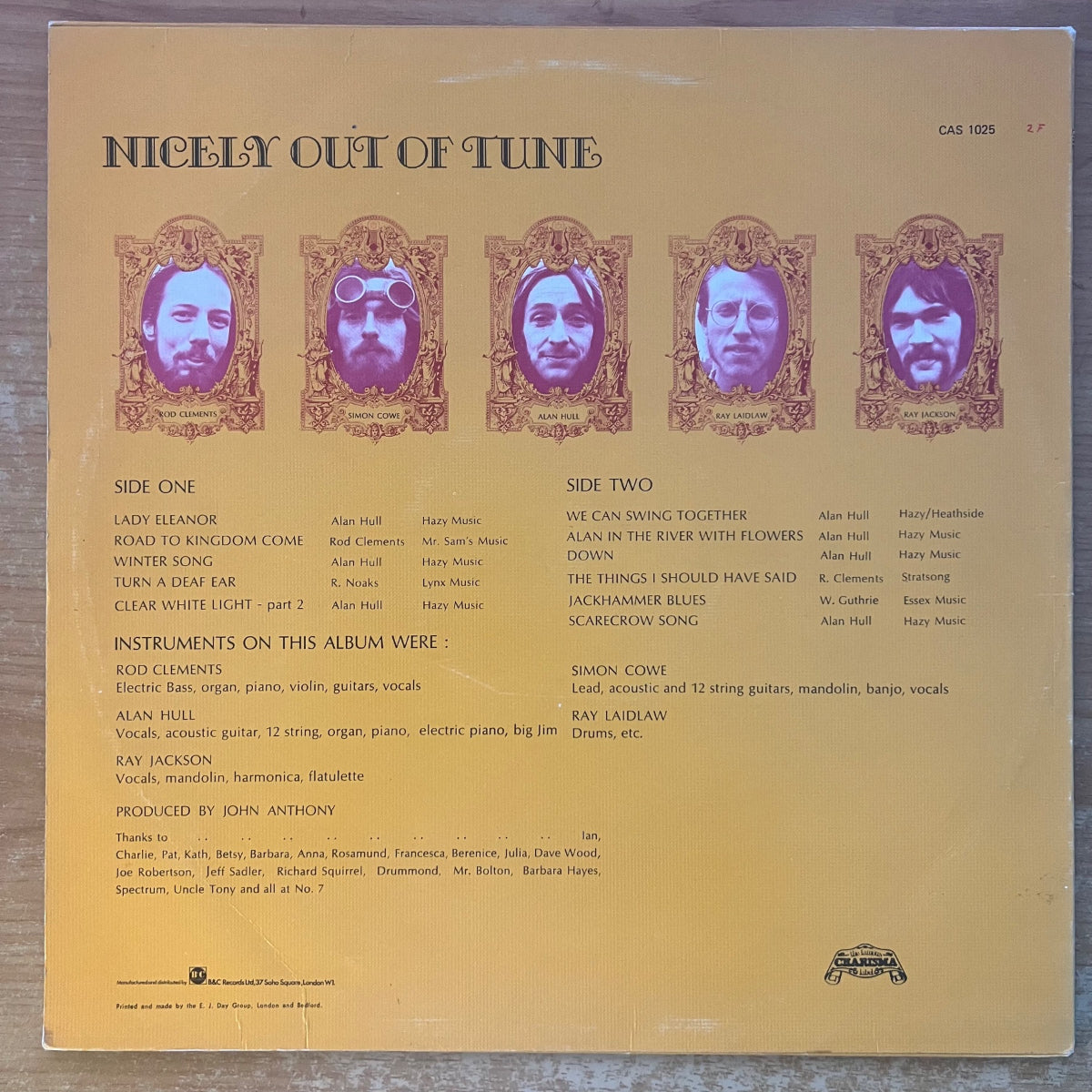 Lindisfarne - Nicely Out Of Tune / 1. UK-Press. 1970 - (M-/VG++)