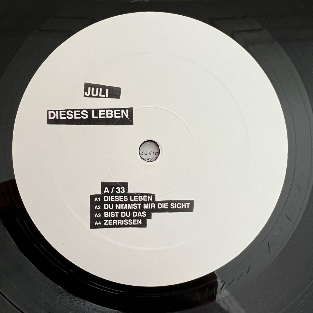 Juli - Ein Neuer Tag / 1. D-Press. 2006 - (Mint)