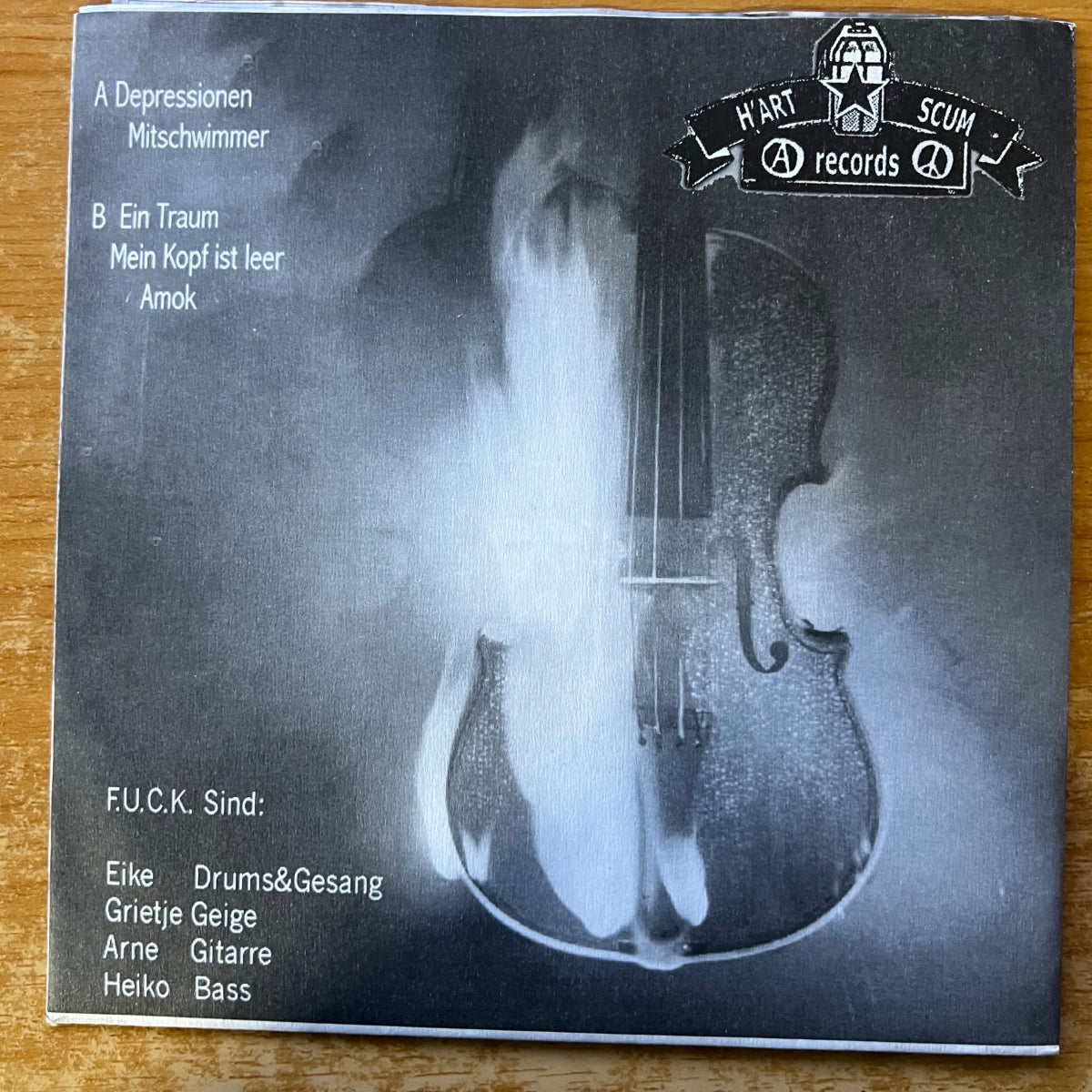 Future Under Crying Kids - F.U.C.K. / 7" EP - 1. D-Press. 1999 - (M-/M-)
