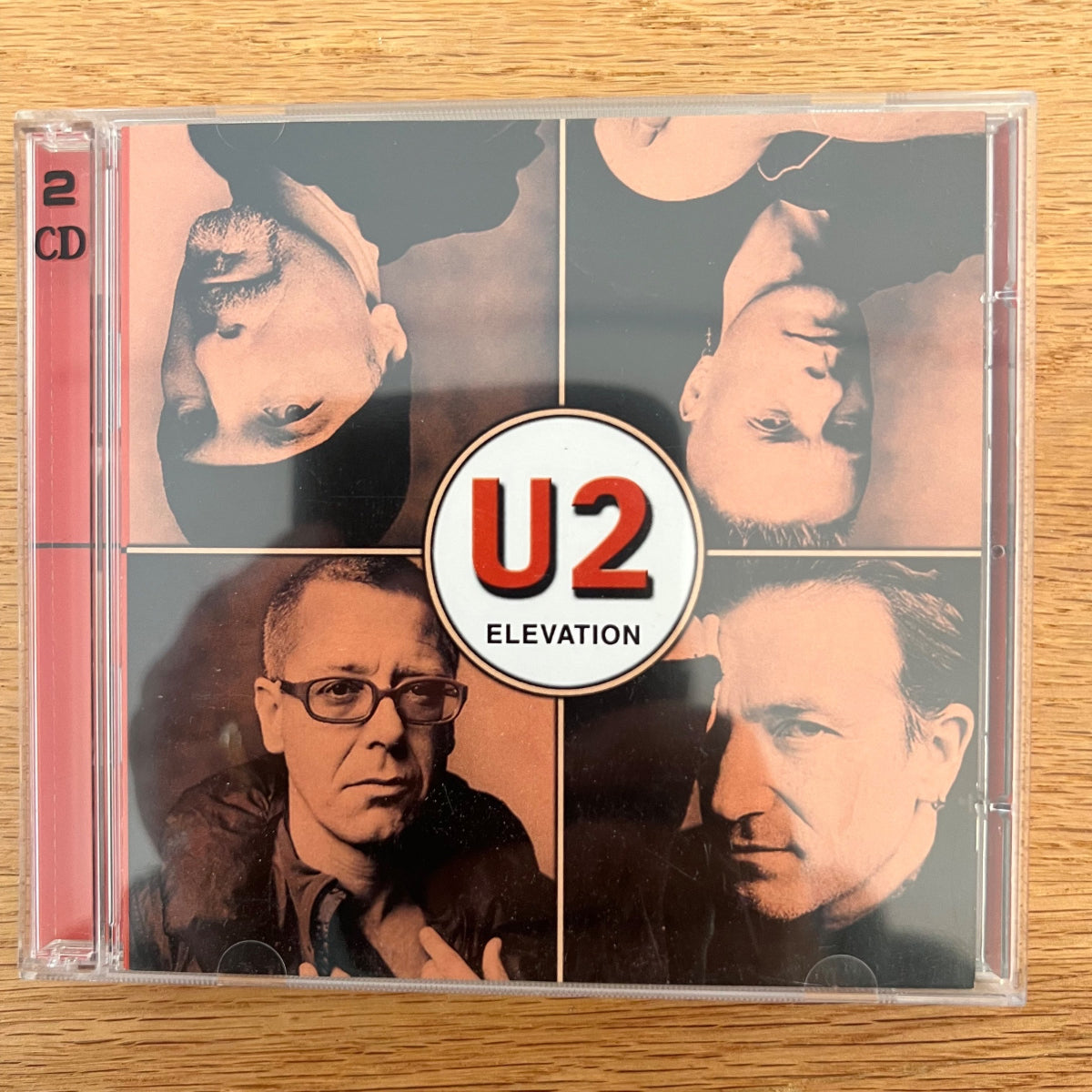 U2 - Elevation / 2 CD - EU-Press. 2001 - (M-/M-)