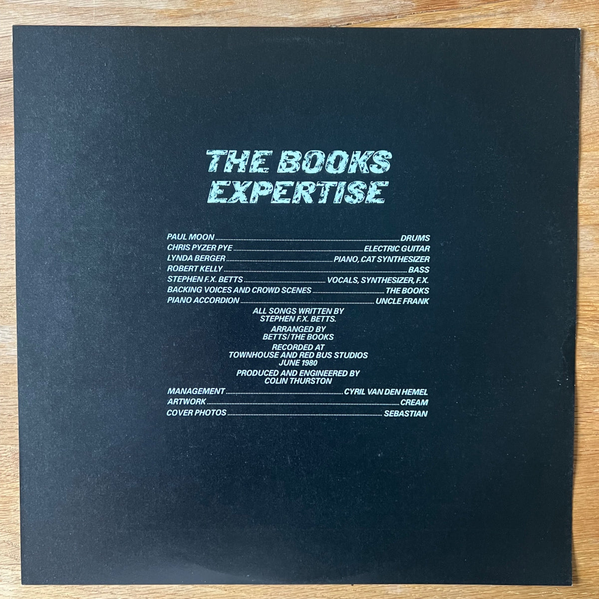 Books - Expertise / 1. UK-Press. 1980 -(M-/M-)