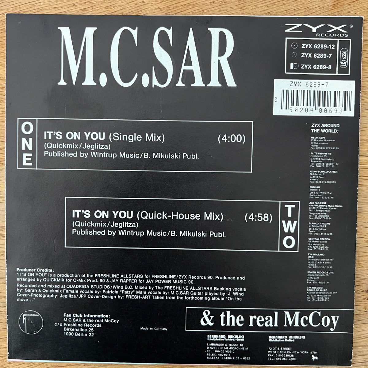 M.C. Sar & Real McCoy - It's On You / 1. D-Press. 1990 - (M-/M-)