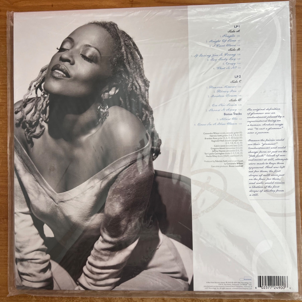 Cassandra Wilson - Glamoured / 2 LP - Audioph. Press. 2019 - (Mint & Sealed)