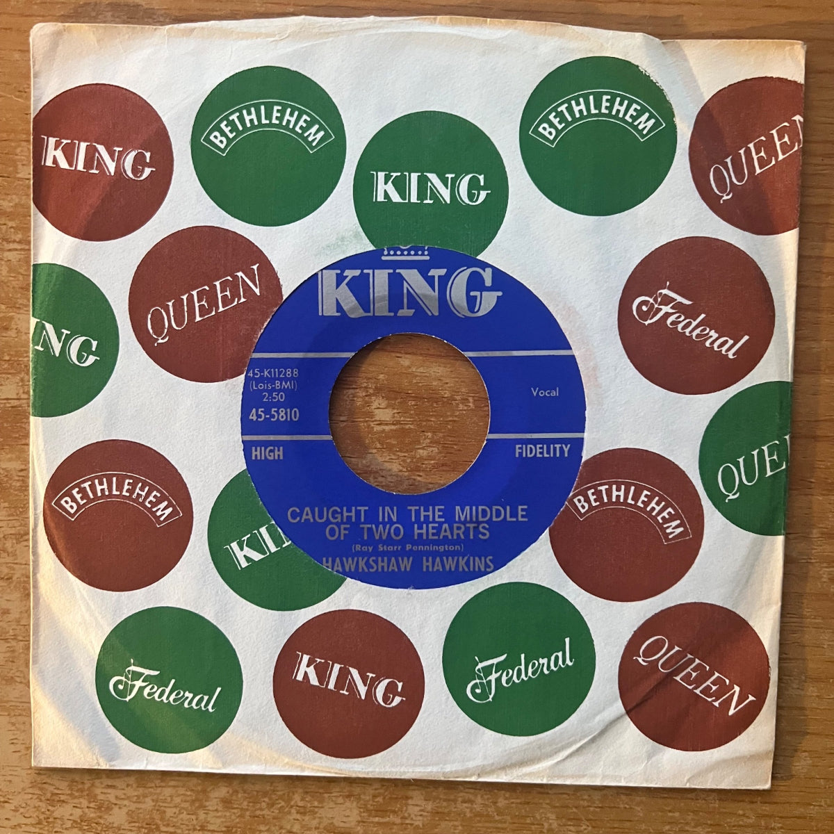 Hawkshaw Hawkins - Caught In The Middle.. / 1st US Press. 1963 - (M-/VG+)