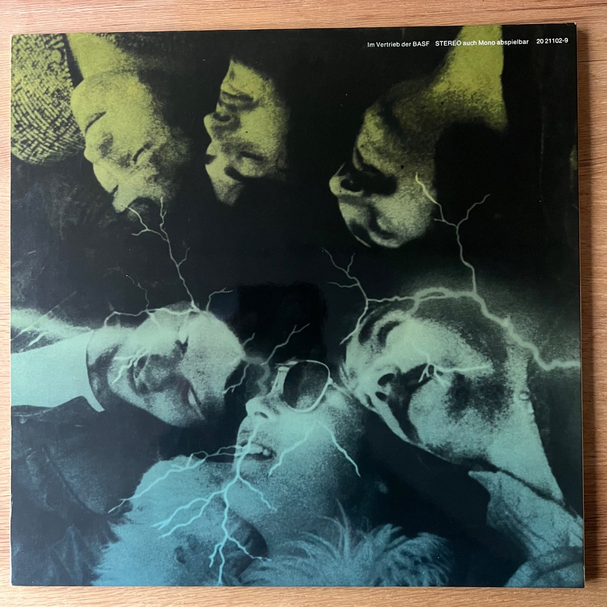 Virus - Thoughts / 1. D-Press. 1971 - (M-/M-)