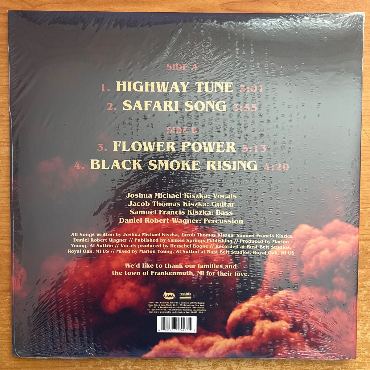 Greta Van Fleet - Black Smoke Rising / 1st US Press. 2017 - (Mint &amp; Sealed)