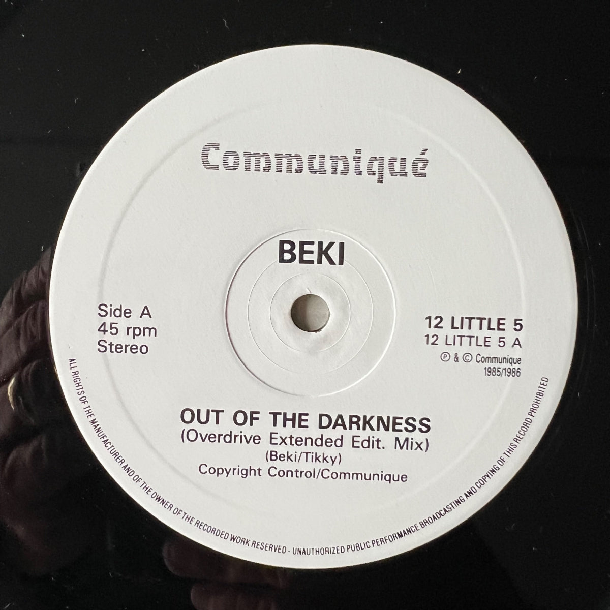 Beki Bondage - Out Of The Darkness / 12" Maxi - 1. UK-Press. 1986 - (M-/M-)