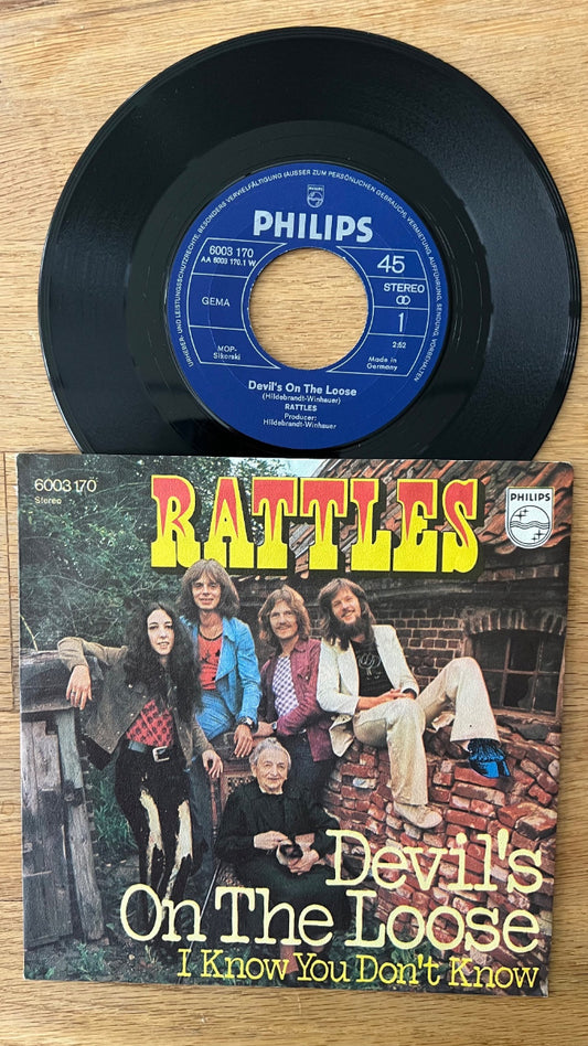 Rattles - Devil's On The Loose / 1. D-Press. 1971 - (VG++/M-)
