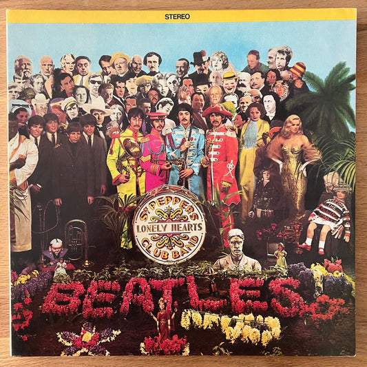 Beatles - Sgt. Pepper's Lonely Hearts Club Band / Canada-Press. 1983 - (M-/M-)