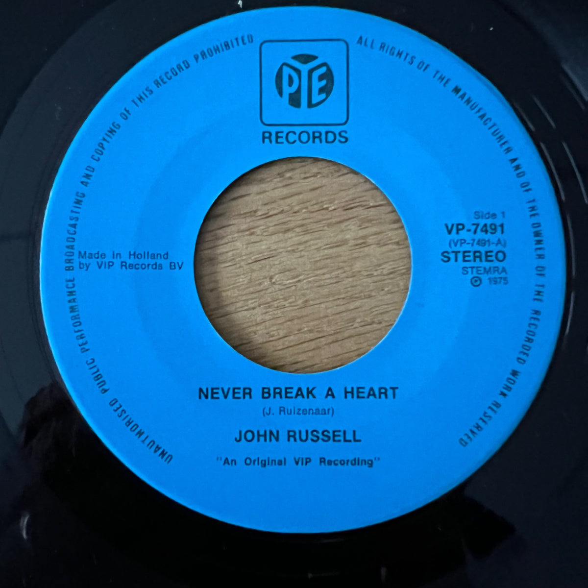 John Russell - Never Break A Heart / 1. NL-Press. 1975 - (M-/VG+)