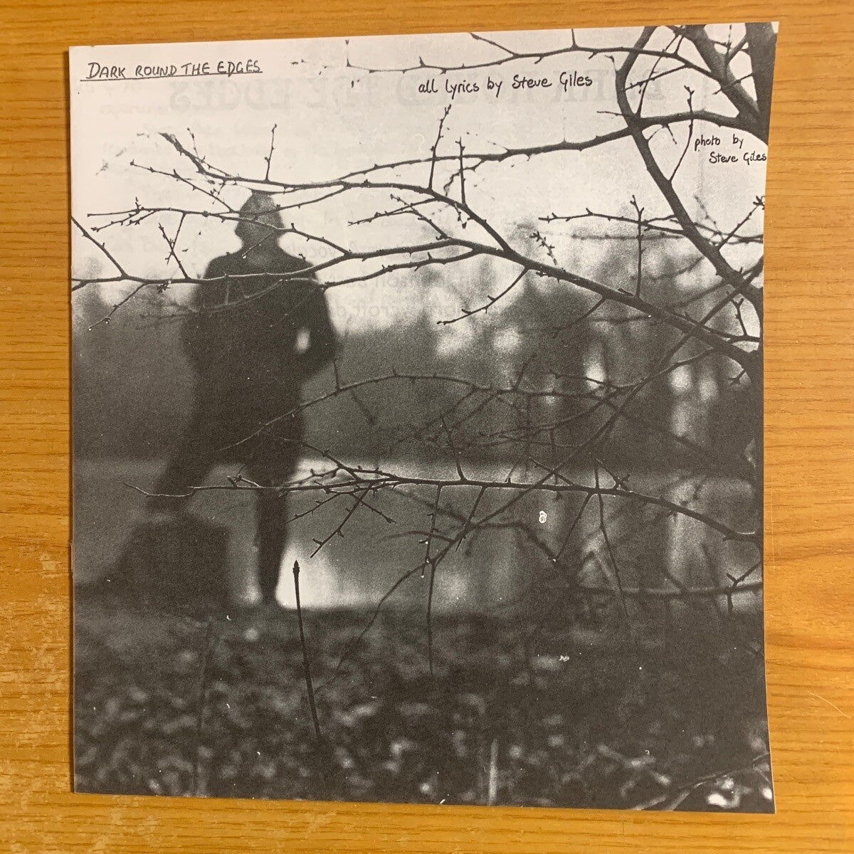 Dark - Round The Edges // Italy Press. RE - Clear Vinyl - Incl. Booklet - (M-/M-)