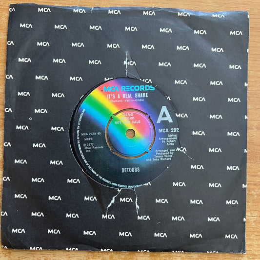 Detours - It's A Real Shame / 1st UK press. 1977 - (M-/VG)
