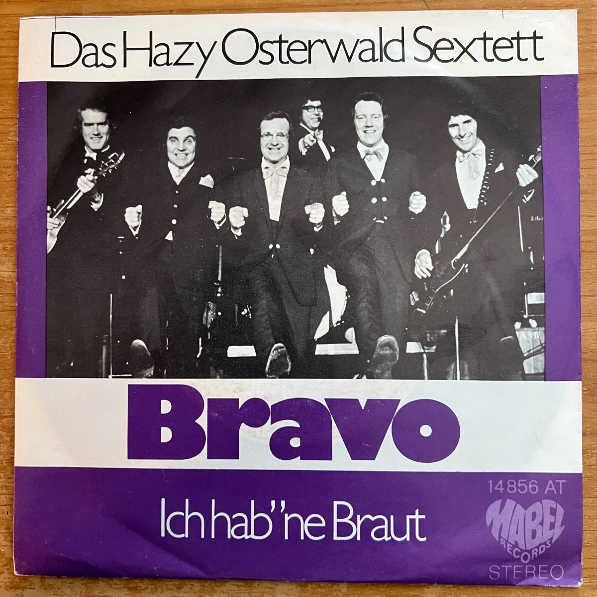Hazy Osterwald Sextett - Bravo / 1. D-Press. 1971 - (M-/VG+)