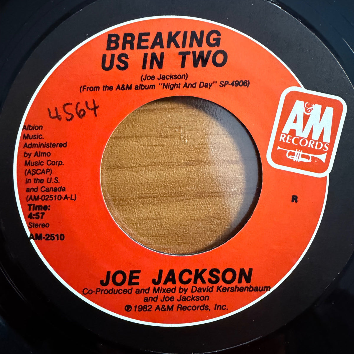 Joe Jackson - Breaking Us In Two / 1. US-Press. 1983 - (M-/M-)