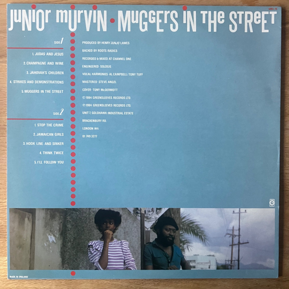 Junior Marvin - Muggers In The Street / 1st UK Press. 1984 - (M-/M-)