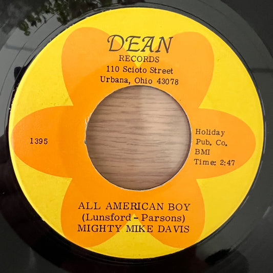 Mighty Mike Davis - All American Boy / US-Press. 1969 - (VG++/Neutral)